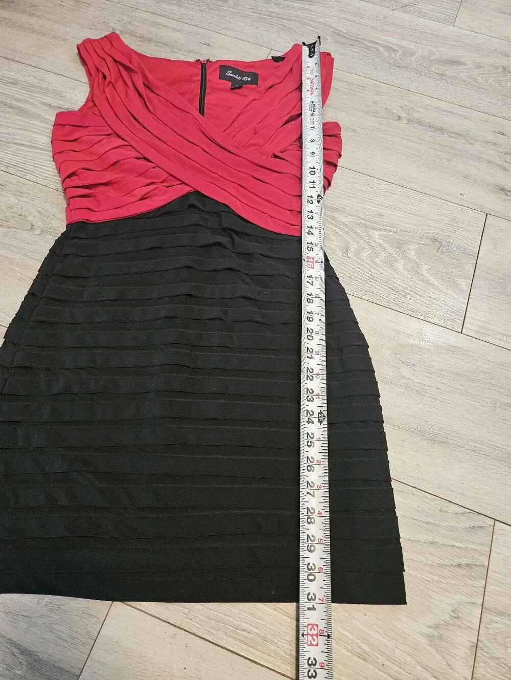 Scarlett Nite Dress Size 8 Red Black Two Tone Pleated Bodycon Cocktail Mini Zip